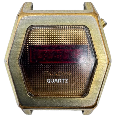 Orologio da polso uomo vintage 1976 Bulova Computron digitale LED Hong Kong tono oro - Immagine 1 di 3