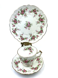 Vintage Aynsley England 3 Pc Tea Cup & Saucer Set w Cake Plate Scallop Gold Edge - Picture 1 of 6