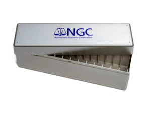 Caja de almacenamiento de plástico plateado NGC® tiene capacidad para 14 losas de monedas graduadas certificadas de doble grosor - Imagen 1 de 3