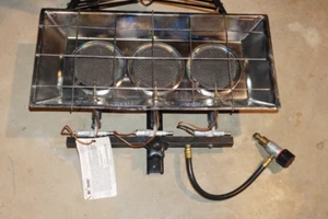 MR HEATER ~ 42,000 BTU Max. Triple Head Top Propane Heater ~ Model MH42T - Picture 1 of 12