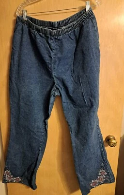 Jeans jeans feminino 24/7 azul marinho 24W floral cintura elástica lavagem escura - Imagem 1 de 4