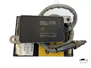 Mercedes Actros Atego A0101531628 5WK97331A NOx HO2S Sensor - Picture 1 of 2