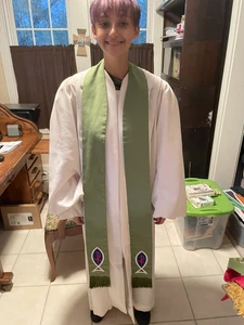 green clergy stole - Picture 1 of 2