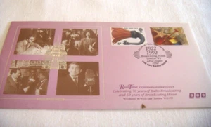 RADIO TIMES COMMEMORATIVE COVER 70 YEARS OF RADIO BROADCASTING * 1922-1992 * - Picture 1 of 6