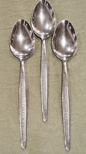 AMC Stainless Silverware CASCADE Pattern Oval Soup Spoons Set of 3 Made in Japan - Picture 1 of 13