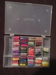 Embroidery Floss Thread and Organizer Storage Box Case w/floss #1 - Picture 1 of 4