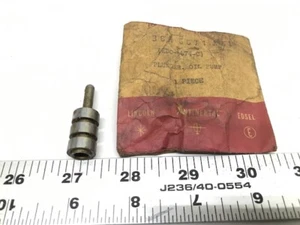Nuevo de lote antiguo 1958 bomba de aceite Mercury émbolo válvula de alivio B8A-6674-A - Imagen 1 de 4