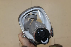 SMALL 3M Full Facepiece Respirator Reusable 6898 face shield - Picture 1 of 1