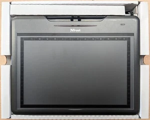 Trust Slimline Widescreen Tablet - Picture 1 of 4