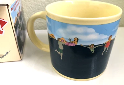 Taza Tiburón Gremio de Filósofos Desempleados Cambios de Imagen con Agua Caliente Nueva Foto 1 de 4