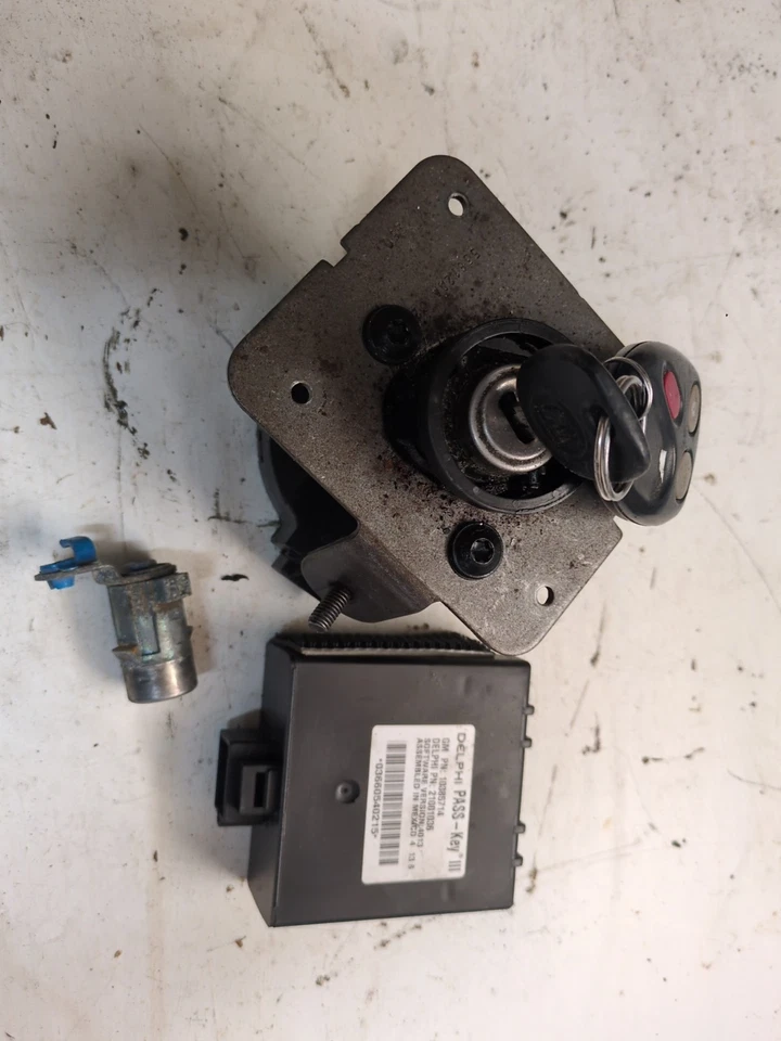 Interruptor de encendido Saab 9-7X 2005-09, con llave y cilindro de puerta. Plug And Play!!!  Foto 1 de 4