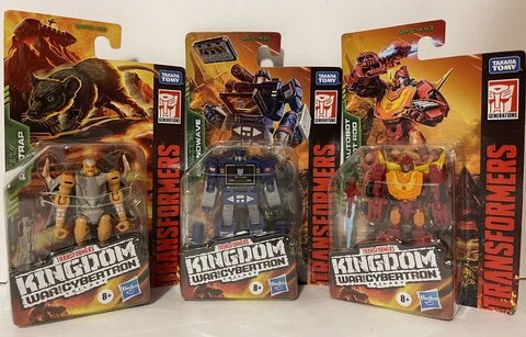 Hasbro Transformers Generations WFC Kingdom Core Class SOUNDWAVE HOTROD +1 3 Lot Cover