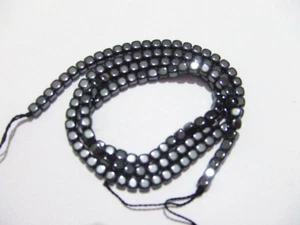 1filo/140 pz perline pietre ematite cubo 3mm colore nero - Foto 1 di 1