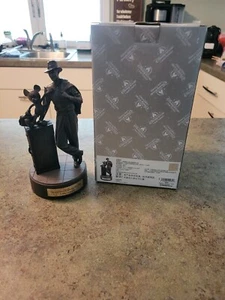 SELTENE Shanghai Disney Resort Walt & Mickey Bronze Statue mit Originalkarton 8,5 Zoll - Bild 1 von 10