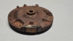 Rueda de mosca Briggs & Stratton 407577 (imanes astillados) 691053, 84004658 - Imagen 1 de 6