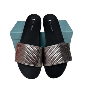 Revitalign silberne luftige bequeme Pantolette Sandale Größe 11 Pool Lounge Spa neu im Karton - Bild 1 von 10