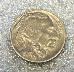 1913-S T-2 BUFFALO NICKEL BU (3099) - Picture 1 of 4
