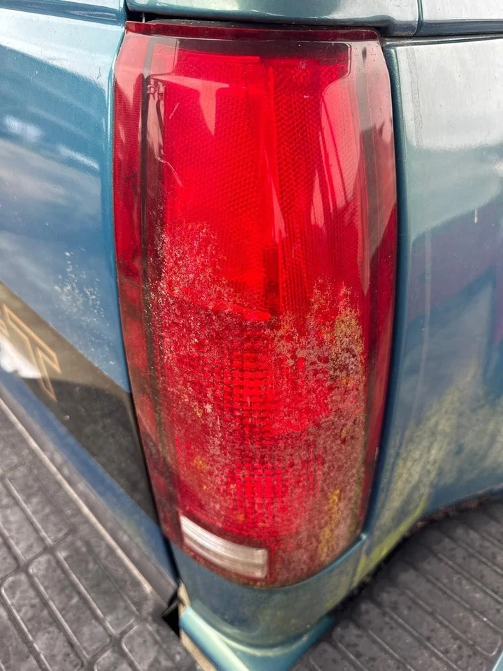 Luz trasera derecha lado pasajero chevy pickup 1500 88-98 Foto 1 de 1