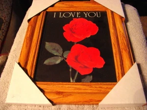 ROSENBLUME 11X13 MDF GERAHMTES BILD (HOLZ FARBRAHMEN) - Bild 1 von 2