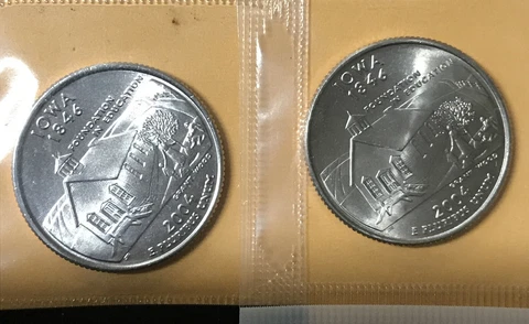 2004-P&D Iowa Uncirculated States Quarters in Mint Cello (2 Coins) Cover