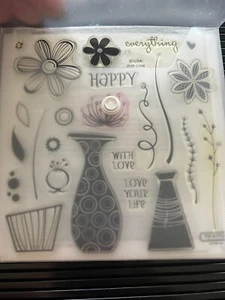Juego de estampillas retiradas Close to My Heart, CTMH - D1284 With Love - Imagen 1 de 3