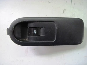 PULSANTE ALZAVETRI ANTERIORE DX RENAULT SCENIC 2003 > - Picture 1 of 1