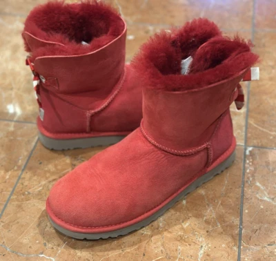 UGG MINI BAILEY BOW STRIPE SHORT ANKLE BOOTS RED SUEDE LEATHER 8 39 M 1005304 LN - Image 1 of 4