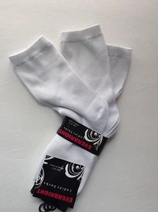 3 PAIRS LADIES SOLID WHITE CREW SOCKS * NEW IN.PACKAGE - Picture 1 of 1