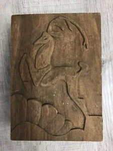 Vintage Christmas Reindeer Engraved Box w/ Lid Cigarette Box Storage Holiday Box - Picture 1 of 12