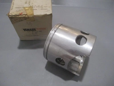 NOS Yamaha OEM Piston 0.50 1973 DT2 DT3 RT2 RT3 308-11636-01 - Image 1 of 4