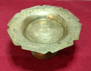 Vintage Brass Etched Trinket Dish / Ashtray 4.5 Inch Made in India - Picture 1 of 5