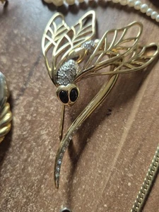 Pierre Lang Elegante Libellen-Brosche Goldfarben mit Strass, Vintage Schmuck,... - Bild 1 von 4