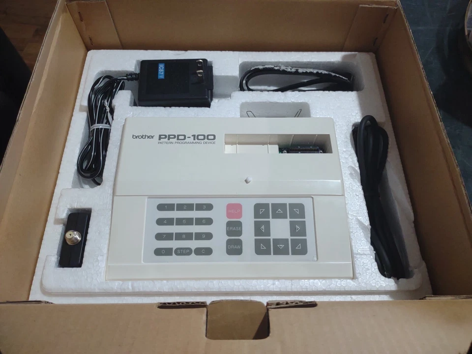 Dispositivo de programación de patrones Brother PPD-100 en caja con manual probado ¡Funciona!  Foto 1 de 3