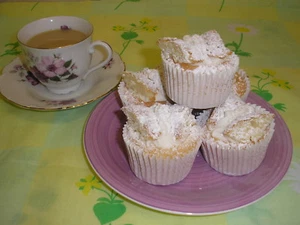 PACK OF 12 HOME MADE BUTTERFLY BUNS Family bakery Shop - Picture 1 of 1
