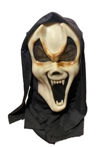 Fun World Easter Unlimited Scream Mask Ghost Face Mask With Fangs Glows  - Picture 1 of 6
