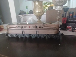 Lionel Pennsylvania GG-1 Electric Locomotive #8300 ONLY Locomotive - Picture 1 of 5