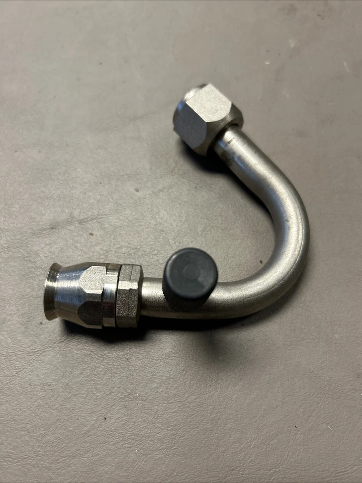 Aeroquip FCE1894 Ac Hose End 135 Degree Female O Ring #10 With Charge Port - Изображение 1 из 4