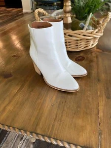 Womens Beast Fashion Booties Sz 7 - Picture 1 of 2