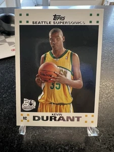 Kevin Durant Rookie Card 2007-08 Topps White RC #2 50th Anniversary Supersonics - Picture 1 of 3
