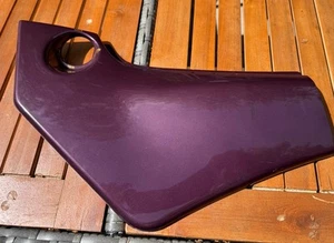 Honda NTV 650, (Revere), Seitenvekleidung Links. Lila/violett 83700-MS9-0000 - Bild 1 von 3