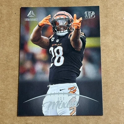 2023 Panini Luminance - #3 Joe Mixon Cincinnati Bengals  - Image 1 of 2