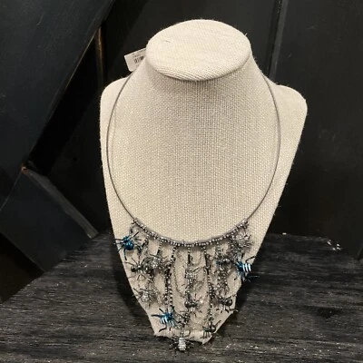 Collar gargantilla Betsey Johnson Gunmetal brillante azul oscuro tela de araña collar de cristal Foto 1 de 4