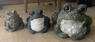 Sapo oco jardim gramado pátio sapos três tamanhos TUDO NOVO, PERFEITO ESTADO - Imagem 1 de 2