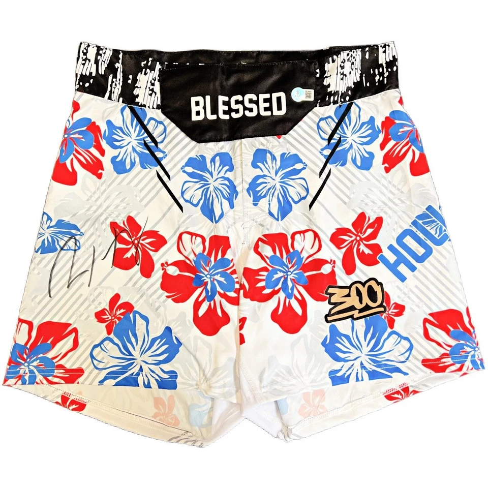 Pantalones cortos firmados autografiados por Max Holloway UFC BAS Blessed Foto 1 de 4