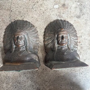 Vintage Antique Bronze NATIVE AMERICAN INDIAN CHIEF Statue Sculpture Book End - Picture 1 of 12