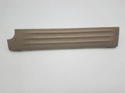 Buick Rendezvous CX 2006 placa de moldura del umbral de la puerta del lado del conductor trasera izquierda bronceada usada OEM Foto 1 de 4