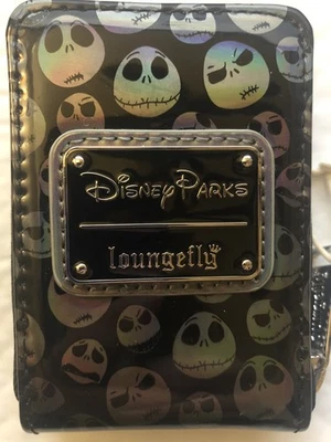 Nueva billetera portatarjetas acordeón Jack Skellington Faces Loungefly de los parques de Disney Foto 1 de 3