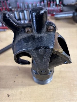 VÁLVULA DE CIERRE DE PUERTA DE TAMBOR DE BARRIL DE ACEITE SYRACO 2" DE COLECCIÓN 55 GAL Foto 1 de 4