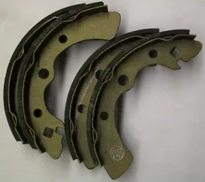 Late Rear Brake Shoes for Honda N600 Z600 - Picture 1 of 1