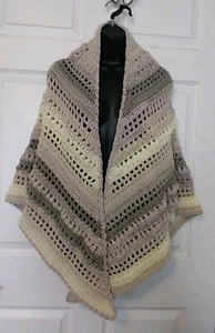 Scialle fatto a mano all'uncinetto da me - unico nel suo genere - grigio malva beige - Foto 1 di 5
